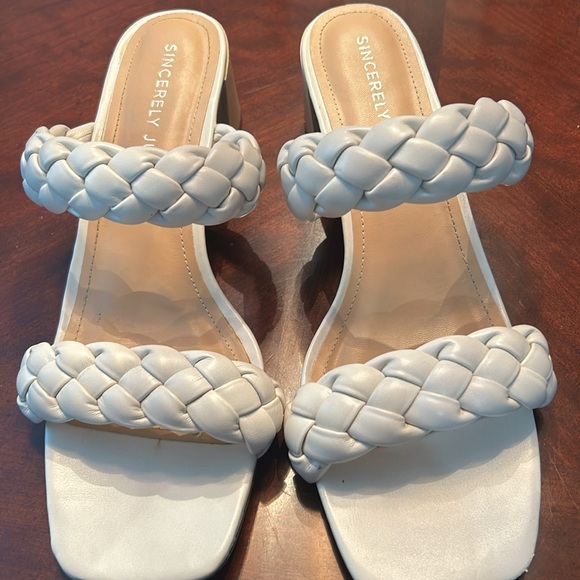 Sincerely Jules Woven White Heels - Picture 4 of 7